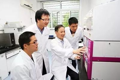 獨家|走近研究生心目中的好導師 鄭裕國院士與生物農藥技術研發之路